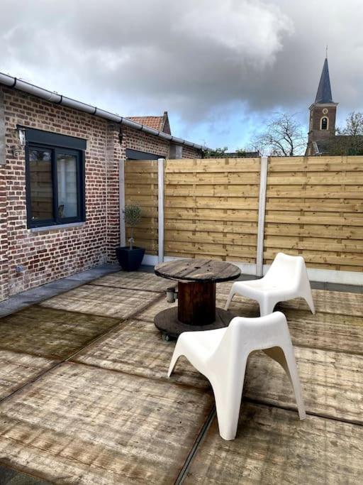 Entre Ville Et Campagne Appartement Cosy Avec Parking Et Terrasse Wood Coutiches Exterior foto